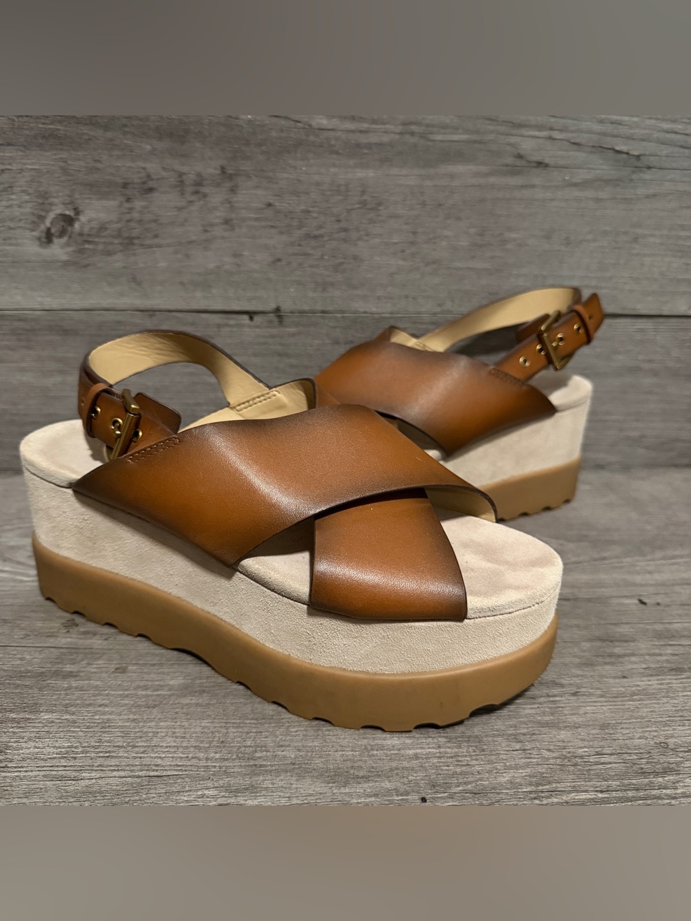 Michael Kors Becker Burnished Leather Wedge Sandals Size 6.5 EUC